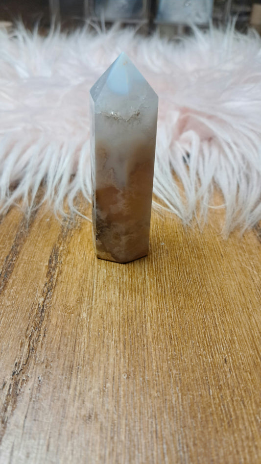 Kersenbloesem Agaat Toren – Zachtheid, Groei & Emotionele Rust