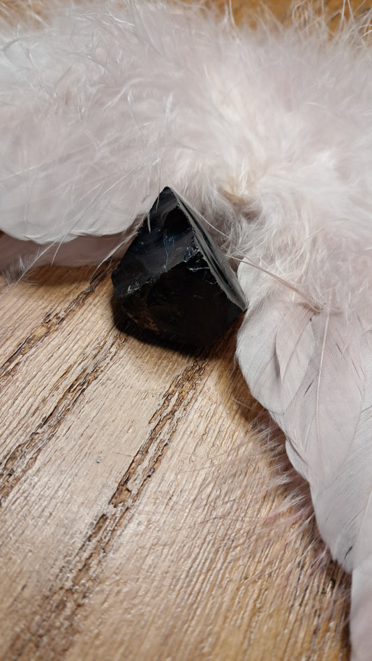 Zwarte Obsidiaan – Bescherming, Aarding & Energetische Zuivering