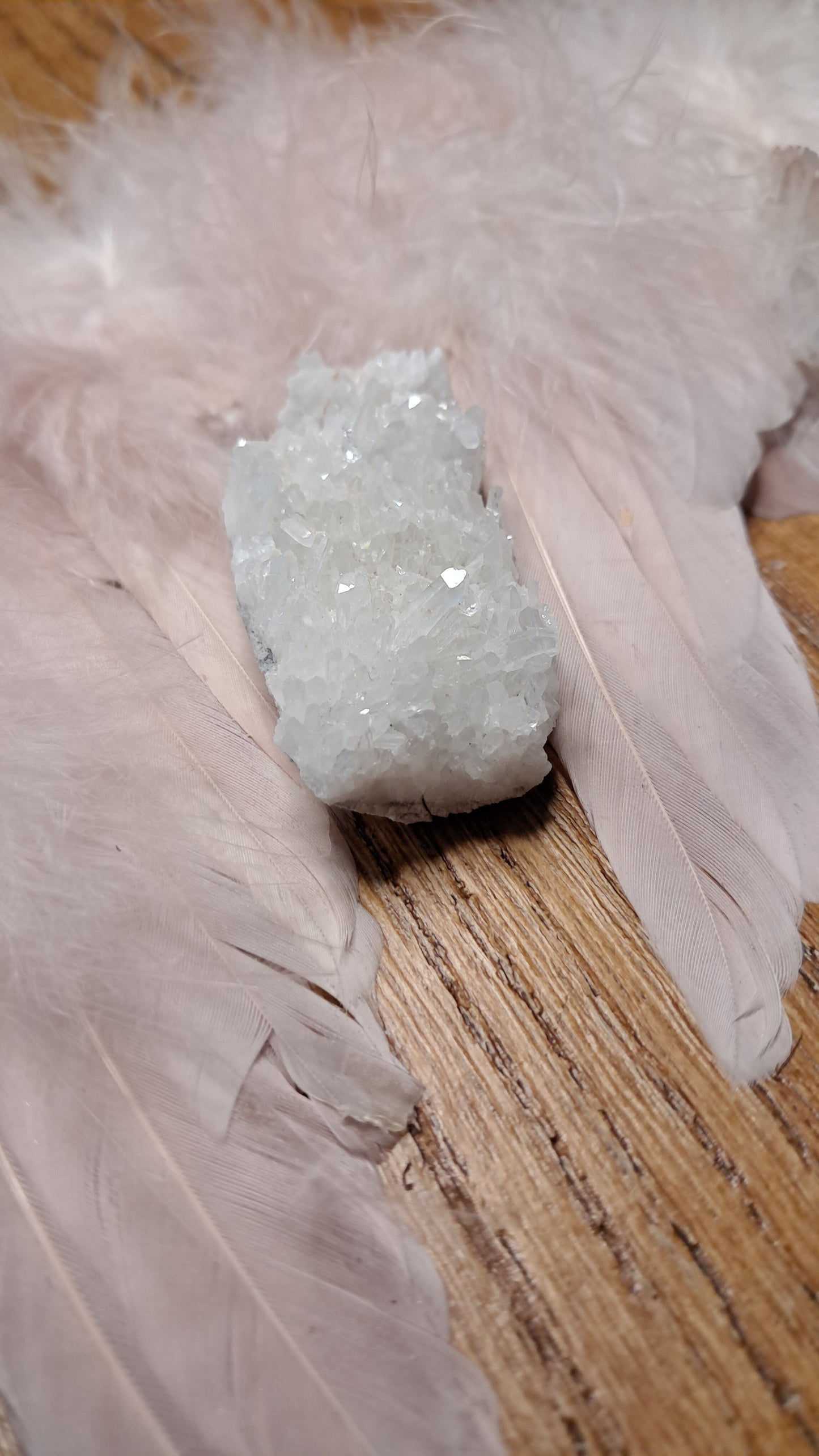 Bergkristal Cluster – Zuiverheid, Helderheid & Energieversterking