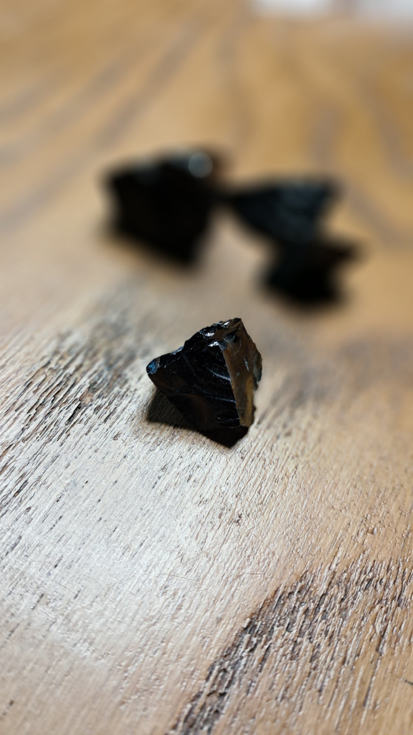 Zwarte Obsidiaan – Bescherming, Aarding & Energetische Zuivering